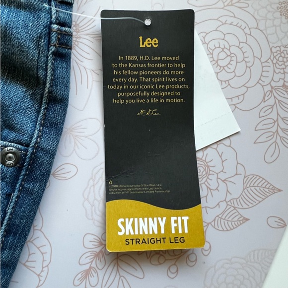 Lee Women's Blue Jeans - Picture 12 of 13